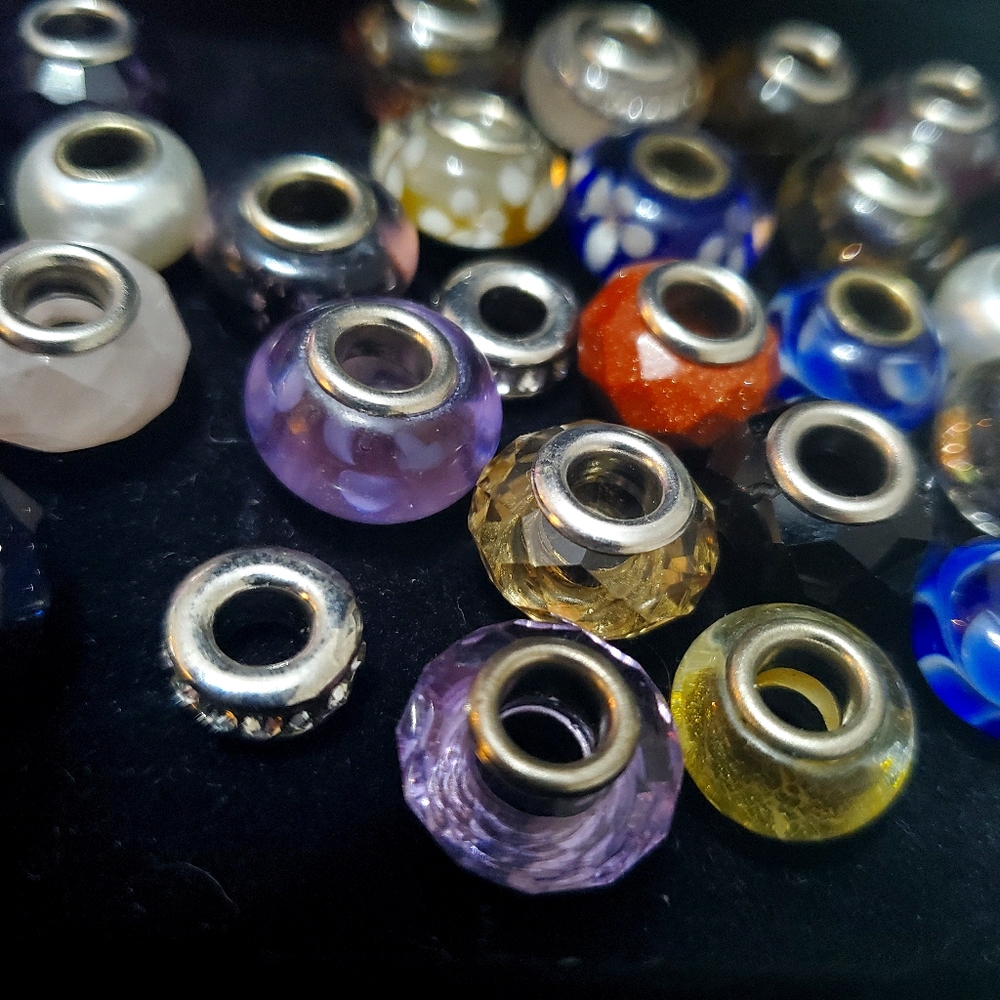 24 Glass bead charms